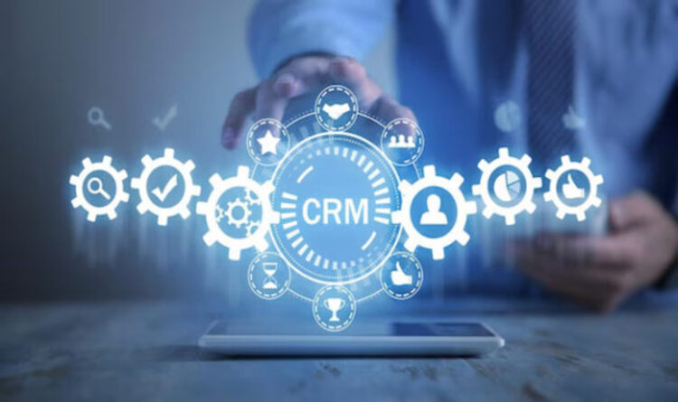 نرم افزار CRM: کلید جادویی برای قفل کردن موفقیت در فروش
